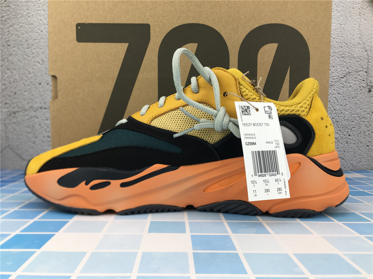 Yeezy Boost 700 Sun GZ6984